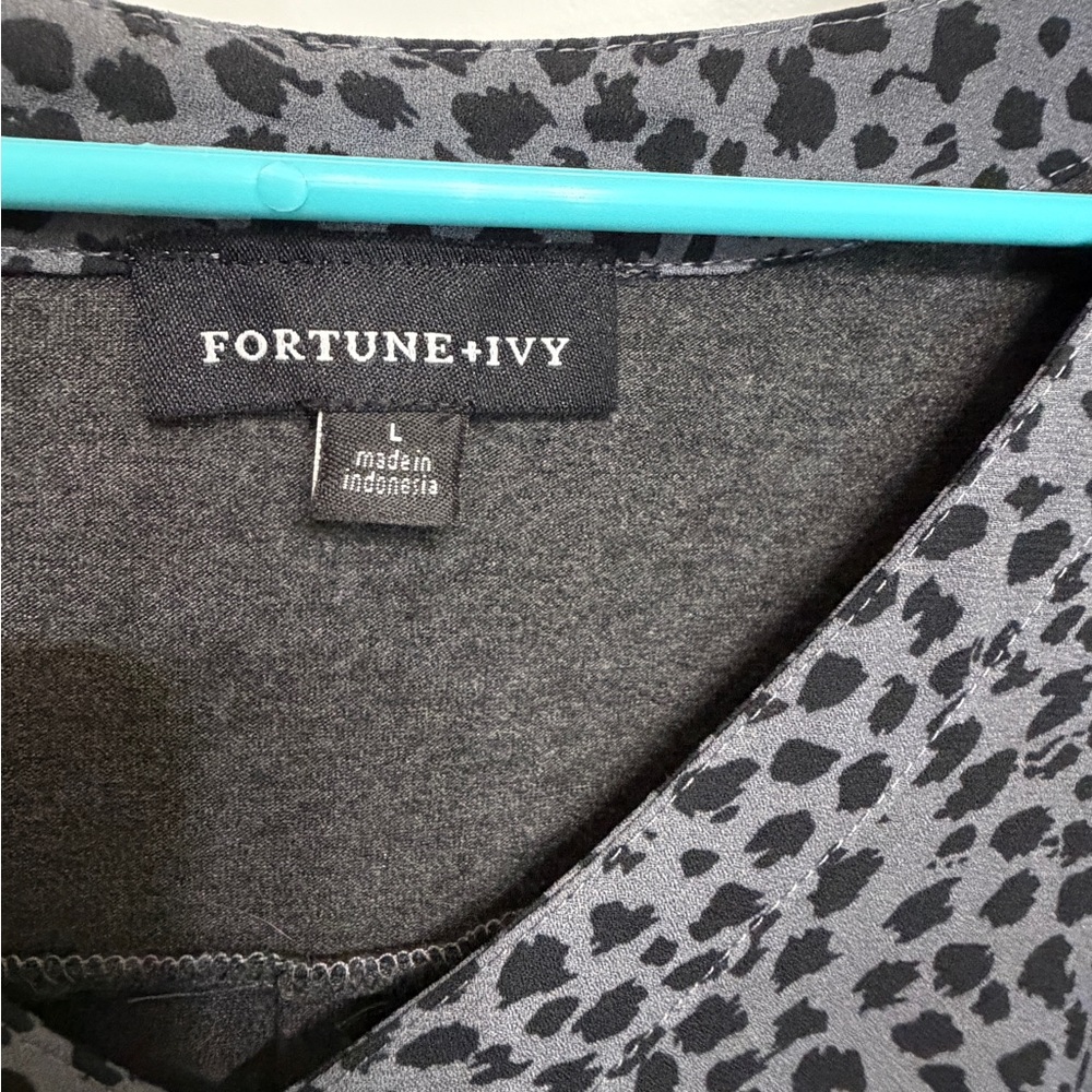 Fortune + Ivy Leopard Print Blouse – Size Large - Picture 4 of 6